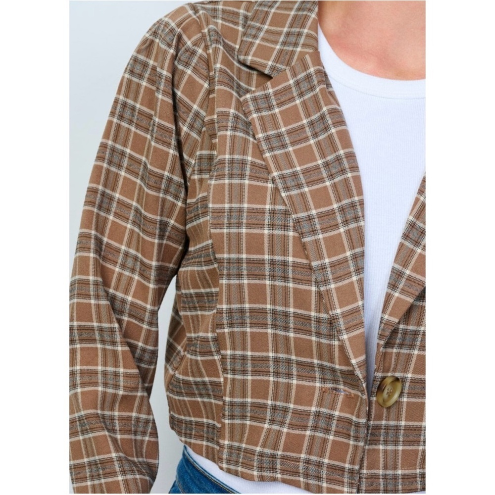 Women Casual Lapel Plaid Pattern Brown Long Sleeve Crop Short Blazer - Picture 2 of 10